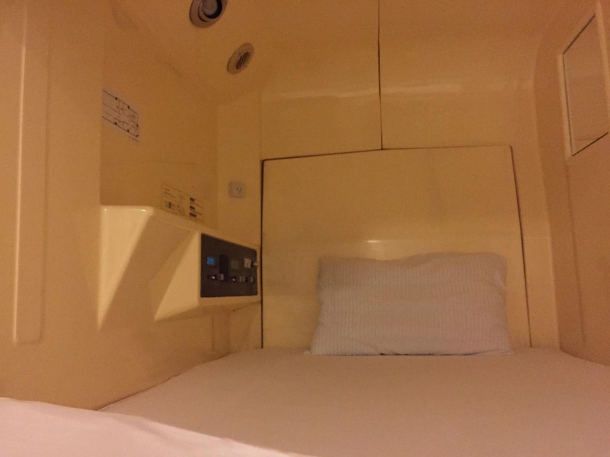 Male Only Capsule Inn Hamamatsucho - Vacation Stay 68799V Tokyo prefektur Exteriör bild